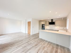 Photo 10- click for photo gallery